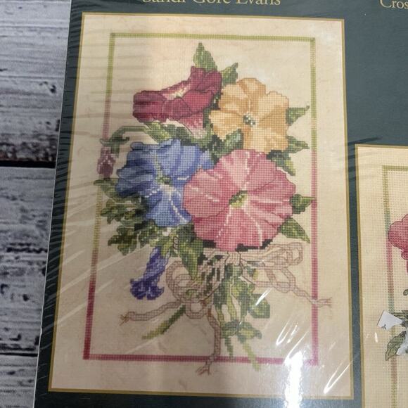 Candamar Designs Inc. Set of 2 Counted Cross Stitch 51417 Delicate Blooms - Picture 2 of 6